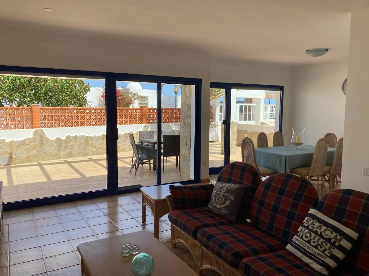 Villa Beach House With The Heated Pool Next To Rocky Point Corralejo