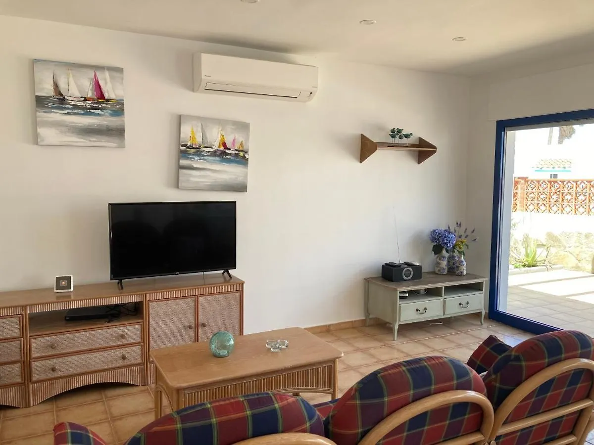 Beach House With The Heated Pool Next To Rocky Point Corralejo Villa