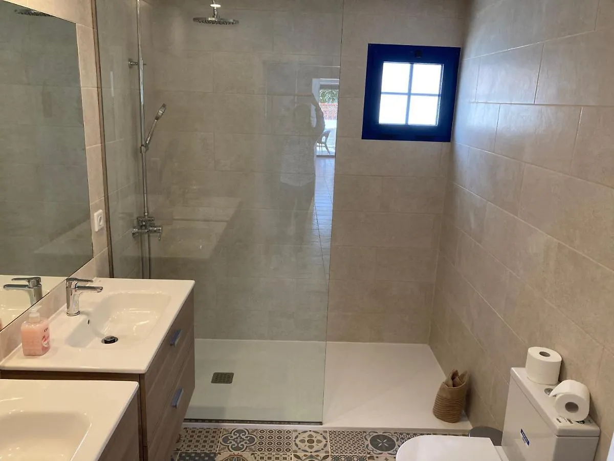 Villa Beach House With The Heated Pool Next To Rocky Point Corralejo