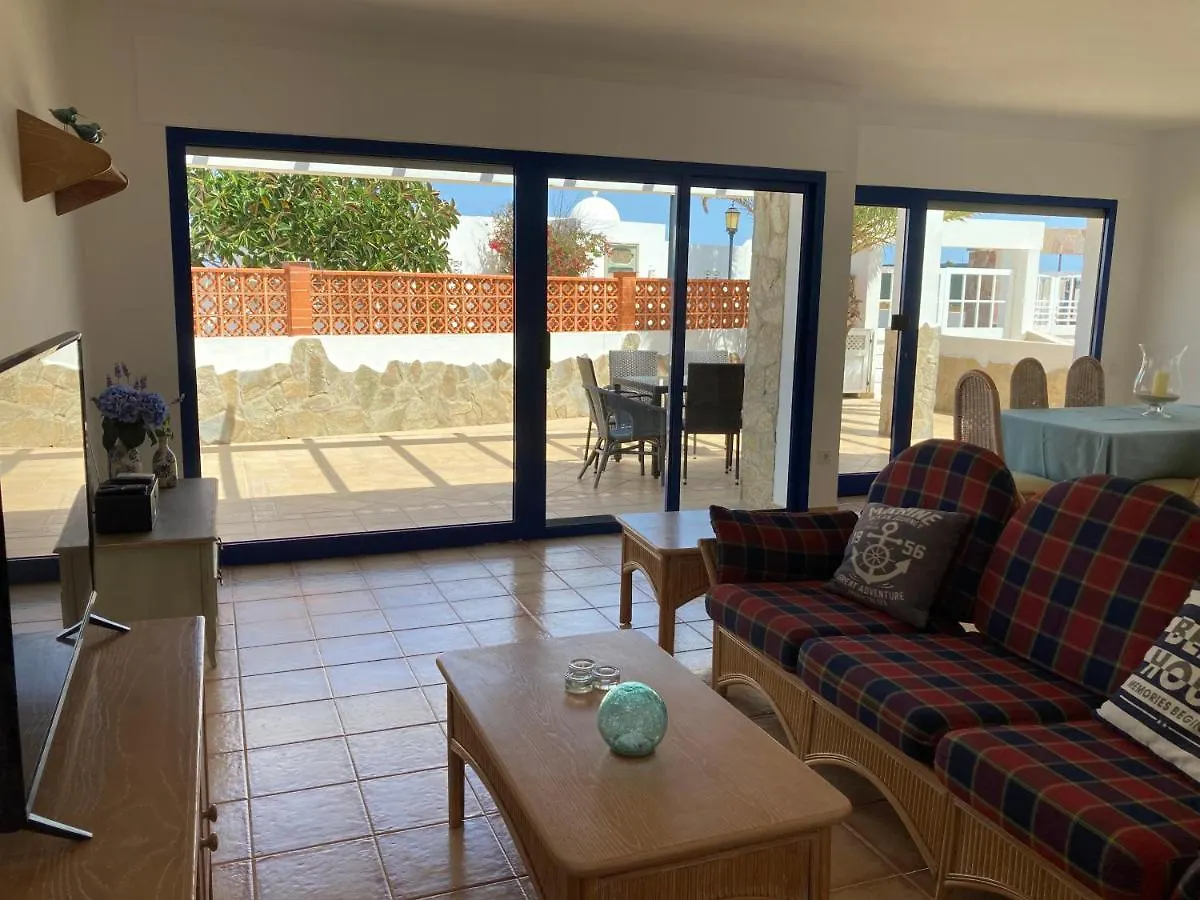 Beach House With The Heated Pool Next To Rocky Point Corralejo