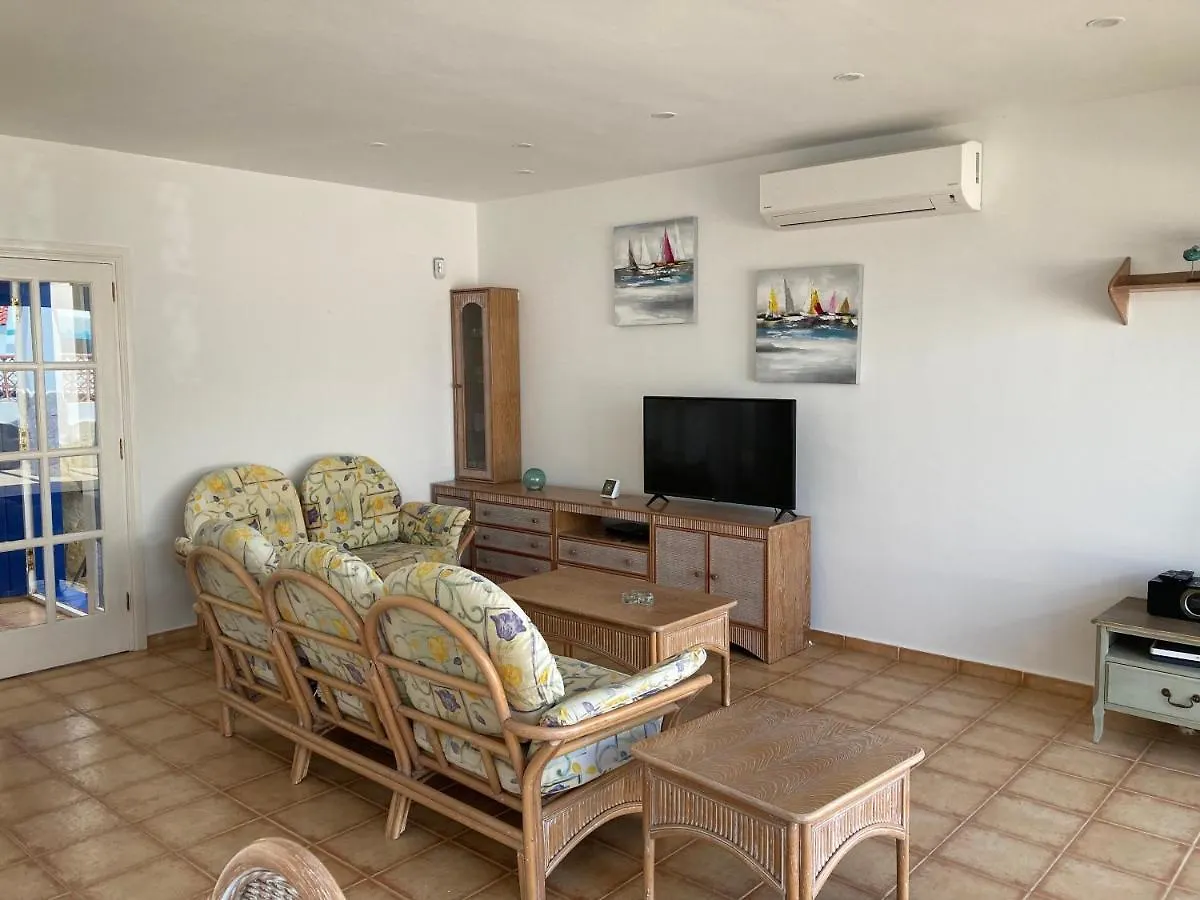 Beach House With The Heated Pool Next To Rocky Point Corralejo