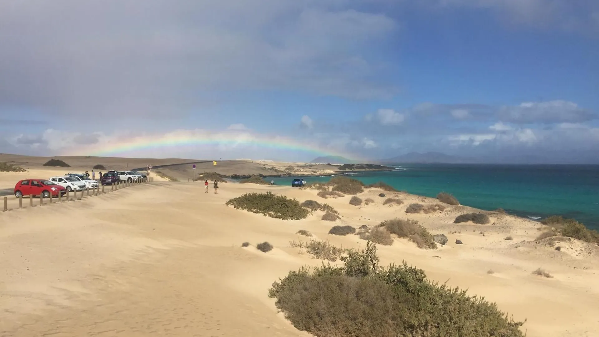 Beach House With The Heated Pool Next To Rocky Point Corralejo